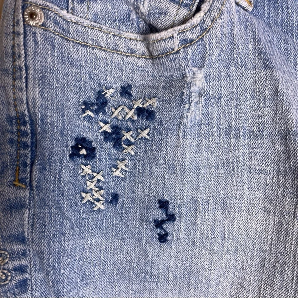 Vintage Y2K capris  Embroidered  size 5/6 boho gypsy cotton spandex blend floral - Picture 11 of 12